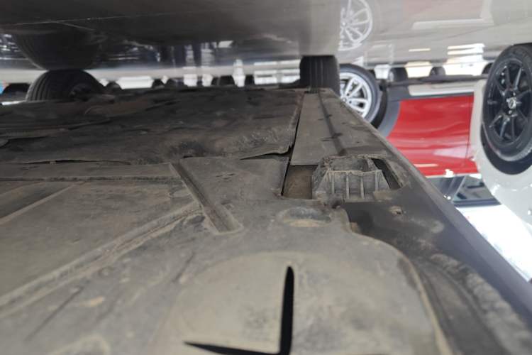 Used MINI 2016 1.2T ONE Pioneer Edition Five-Door Version Left Side Sill