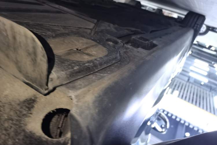 Used MINI 2016 1.2T ONE Pioneer Edition Five-Door Version Left Side Sill