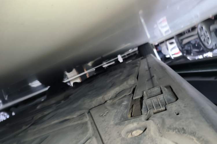 Used MINI 2016 1.2T ONE Five-Door Edition Left Side Sill