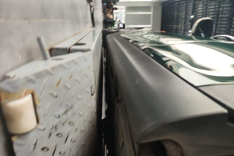 Used MINI 2016 1.2T ONE Pioneer Edition Five-Door Version Left Side Sill