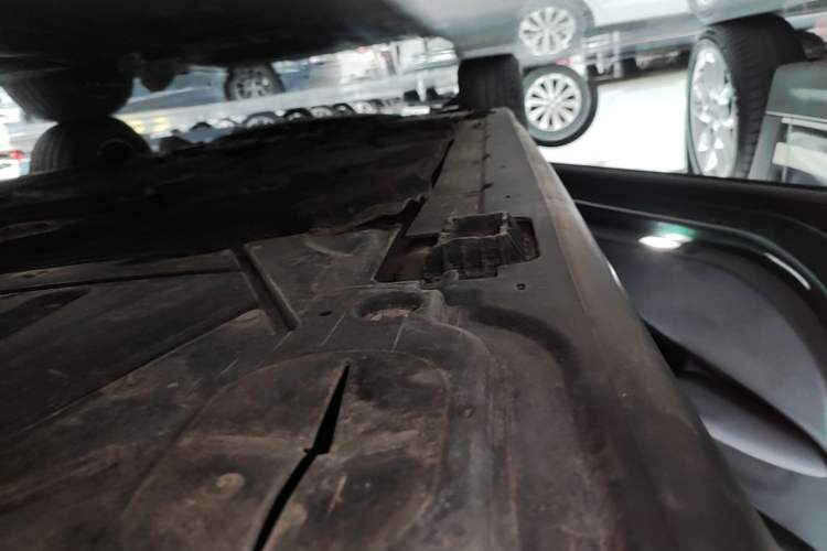 Used MINI 2016 1.5T COOPER Five-Door Edition Left Side Sill
