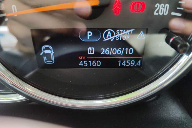Used MINI 2016 1.2T ONE Pioneer Edition Odometer Close Up