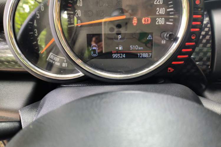 Used MINI 2016 2.0T COOPER S Pioneer Edition Odometer Close Up