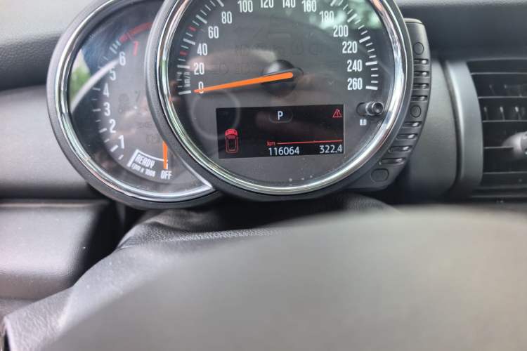 Used MINI 2016 1.2T ONE Pioneer Edition Odometer Close Up