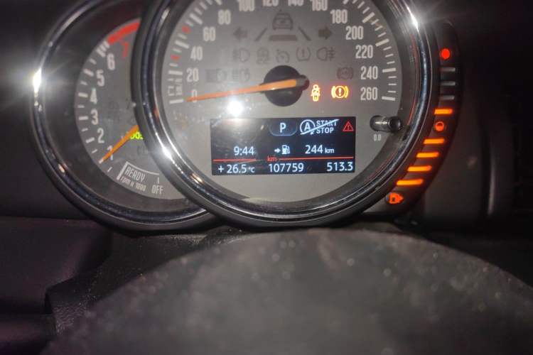 Used MINI 2016 1.2T ONE Pioneer Edition Odometer Close Up