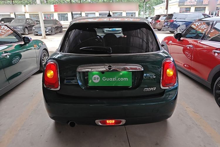 Used MINI 2016 1.5T COOPER Five-Door Edition Rear