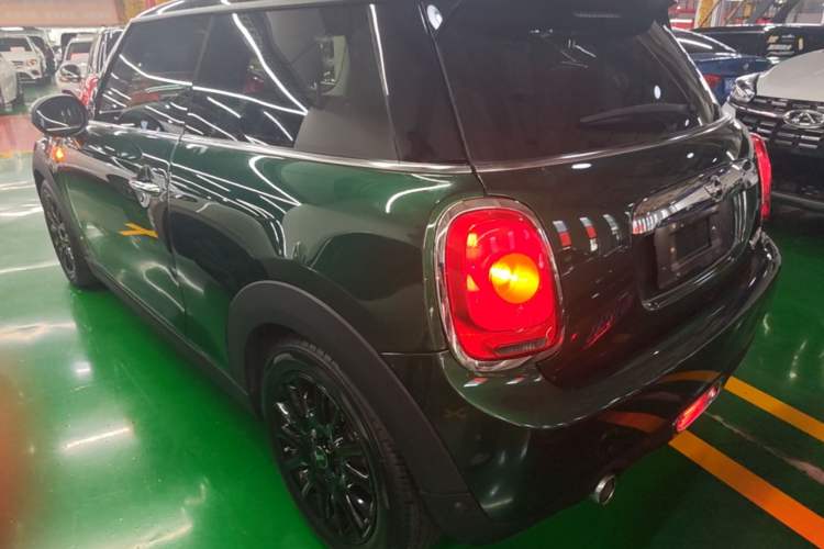 Used MINI 2016 1.5T COOPER Rear Left 45 Deg