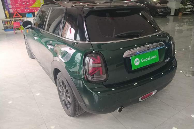 Used MINI 2016 1.5T COOPER Five-Door Edition Rear Left 45 Deg
