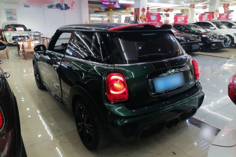 Used MINI 2016 2.0T COOPER S Performance-oriented Rear Left 45 Deg