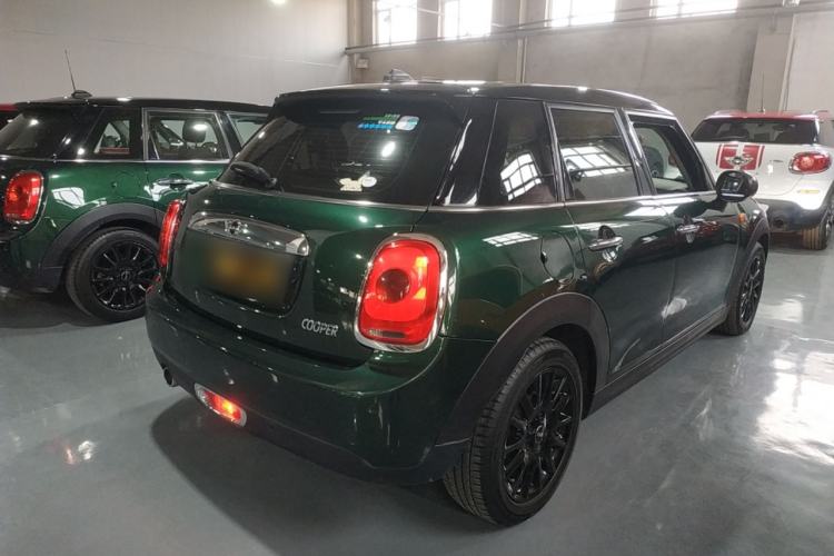 Used MINI 2016 1.5T COOPER Five-Door Edition Rear Right 45 Deg
