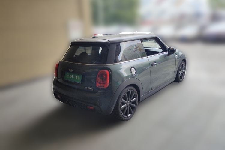 Used MINI 2016 2.0T COOPER S Performance-oriented Rear Right 45 Deg
