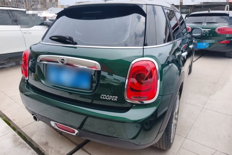 Used MINI 2016 1.5T COOPER SEVEN Five-Door Edition Rear Right 45 Deg