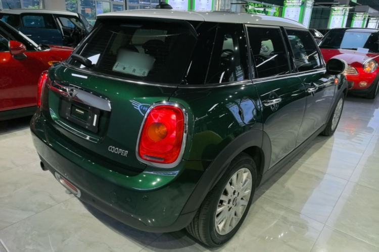 Used MINI 2016 1.5T COOPER Five-Door Edition Rear Right 45 Deg