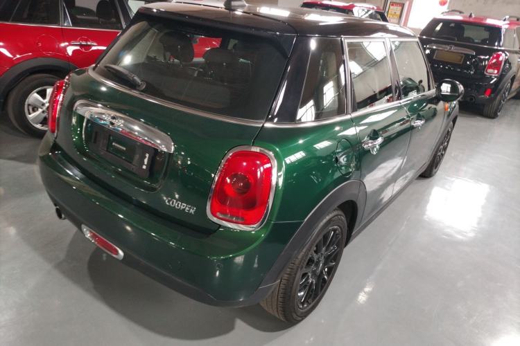 Used MINI 2016 1.5T COOPER Five-Door Edition Rear Right 45 Deg