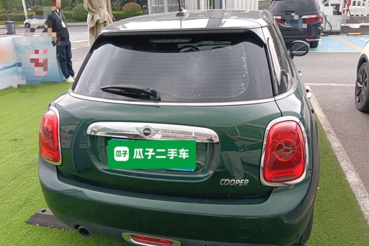 Used MINI 2016 1.5T COOPER Five-Door Edition Rear