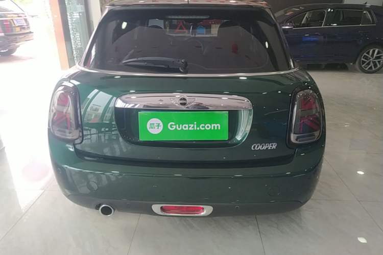 Used MINI 2016 1.5T COOPER Five-Door Edition Rear