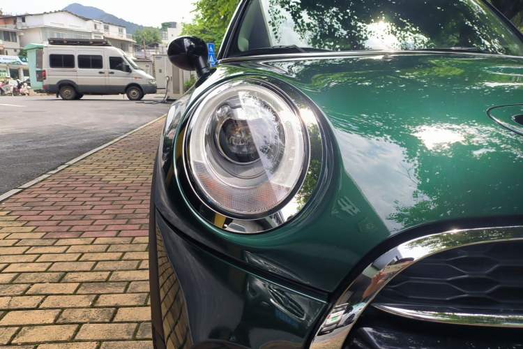 Used MINI 2016 2.0T COOPER S Pioneer Edition Right Front Headlight