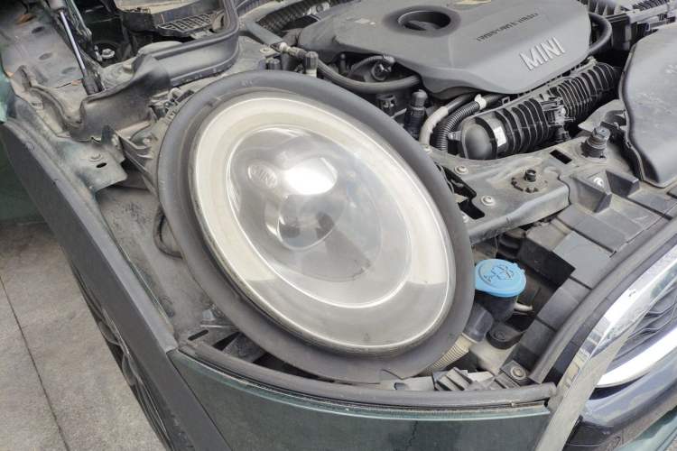 Used MINI 2016 2.0T COOPER S Performance-oriented Right Front Headlight