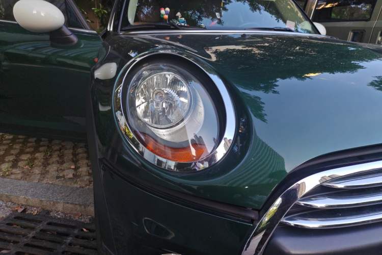 Used MINI 2016 1.2T ONE Pioneer Edition Five-Door Version Right Front Headlight