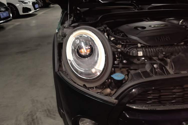 Used MINI 2016 2.0T COOPER S Right Front Headlight