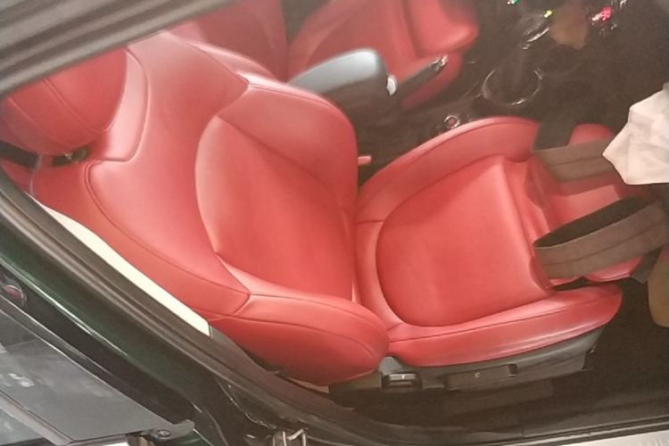 Used MINI 2016 1.5T COOPER Five-Door Edition Right Front Seat