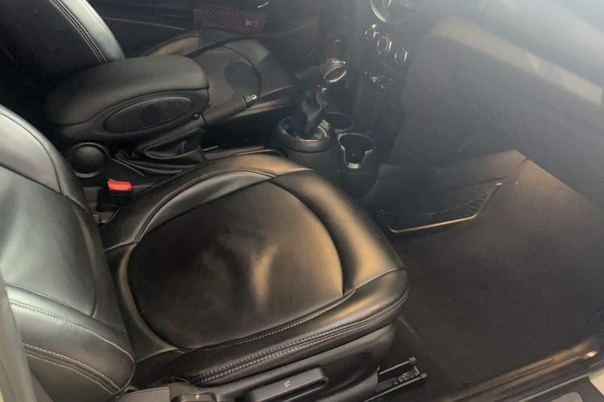 Used MINI 2016 1.2T ONE Pioneer Edition Right Front Seat