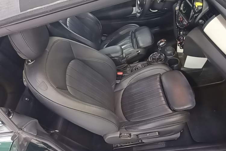 Used MINI 2016 2.0T COOPER S CABRIO Right Front Seat