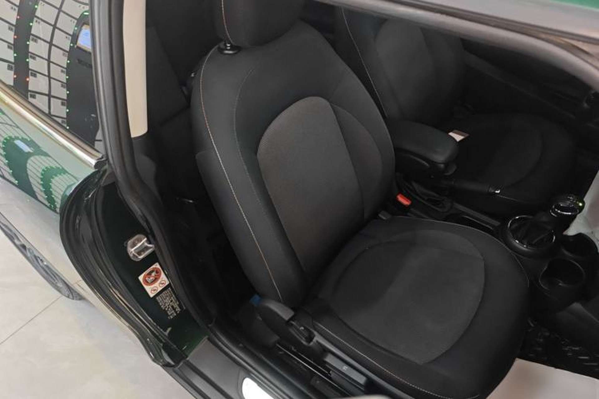 Used MINI 2016 1.2T ONE Pioneer Edition Right Front Seat