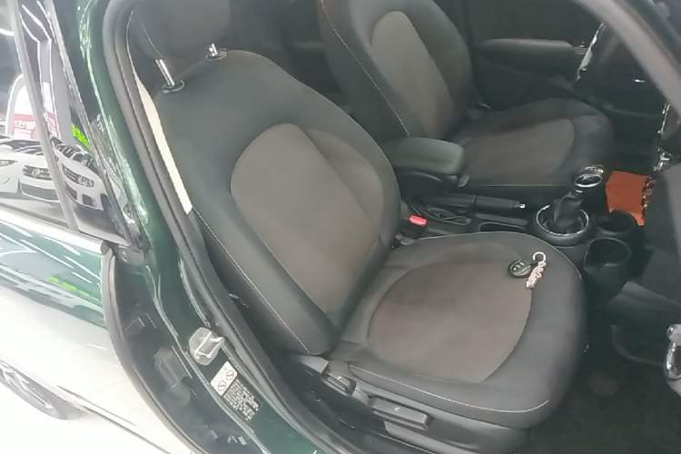 Used MINI 2016 1.2T ONE Pioneer Edition Five-Door Version Right Front Seat