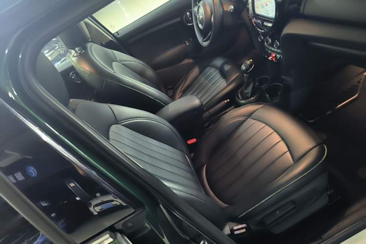 Used MINI 2016 1.2T ONE Five-Door Edition Right Front Seat