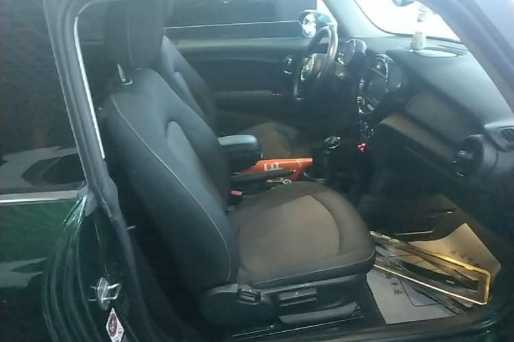 Used MINI 2016 1.2T ONE Right Front Seat