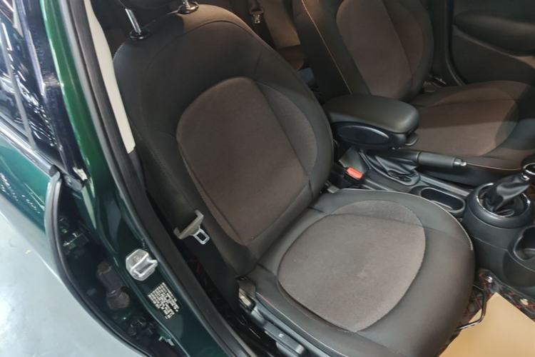 Used MINI 2016 1.2T ONE Pioneer Edition Five-Door Version Right Front Seat