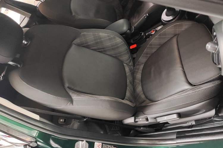 Used MINI 2016 1.5T COOPER Five-Door Edition Right Front Seat