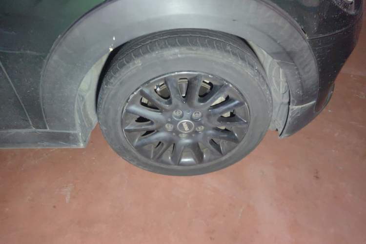 Used MINI 2016 1.2T ONE Pioneer Edition Right Front Wheel Hub