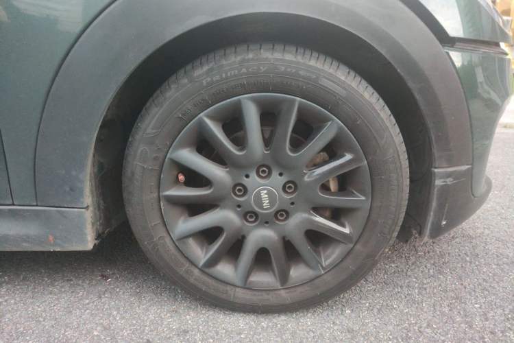 Used MINI 2016 1.2T ONE Pioneer Edition Right Front Wheel Hub