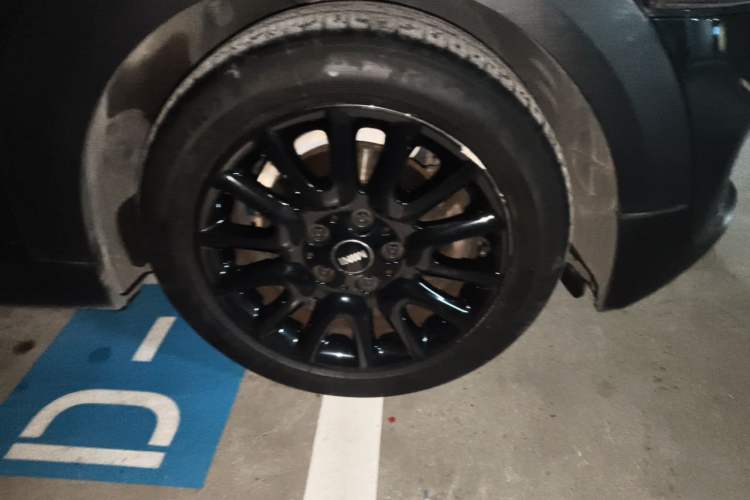 Used MINI 2016 1.2T ONE Pioneer Edition Right Front Wheel Hub