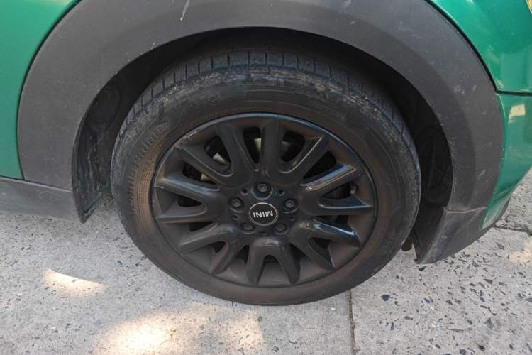 Used MINI 2016 1.5T COOPER Right Front Wheel Hub