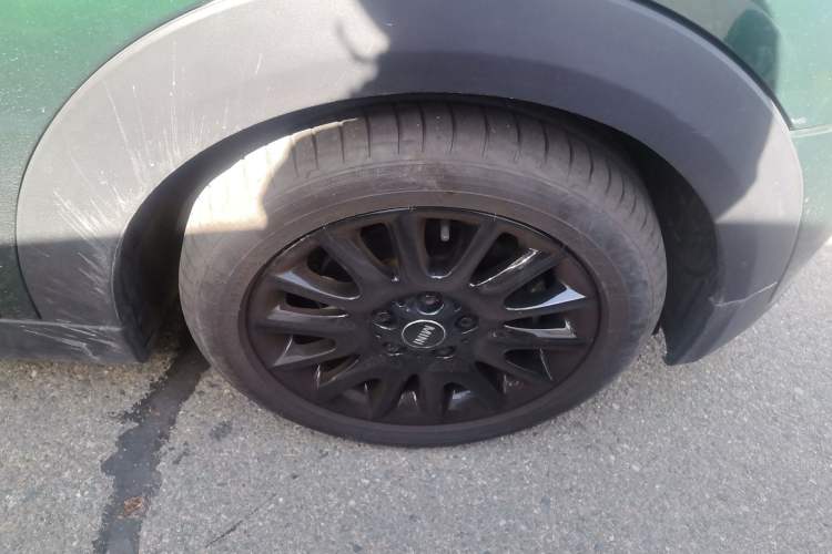 Used MINI 2016 1.2T ONE Pioneer Edition Right Front Wheel Hub