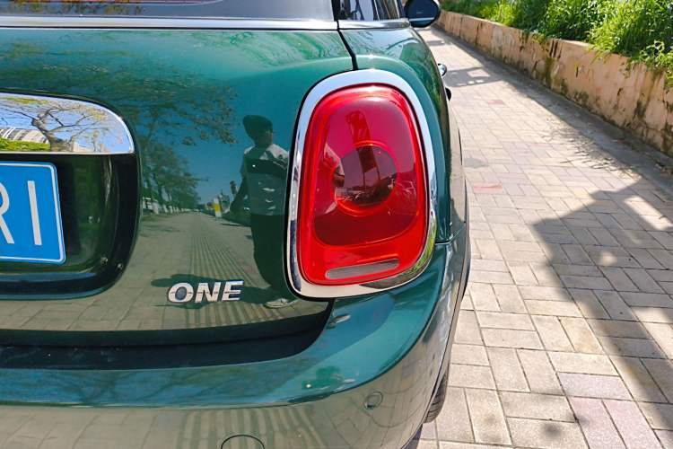 Used MINI 2016 1.2T ONE Pioneer Edition Five-Door Version Right Rear Taillight