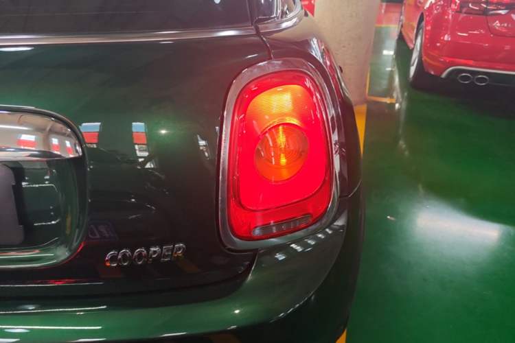 Used MINI 2016 1.5T COOPER Right Rear Taillight