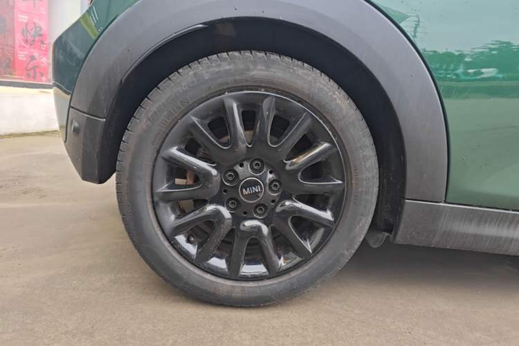 Used MINI 2016 1.2T ONE Pioneer Edition Right Rear Wheel Hub