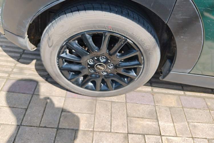 Used MINI 2016 1.2T ONE Pioneer Edition Five-Door Version Right Rear Wheel Hub