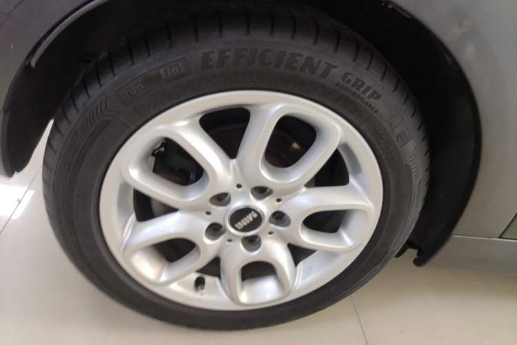 Used MINI 2016 1.5T COOPER Right Rear Wheel Hub