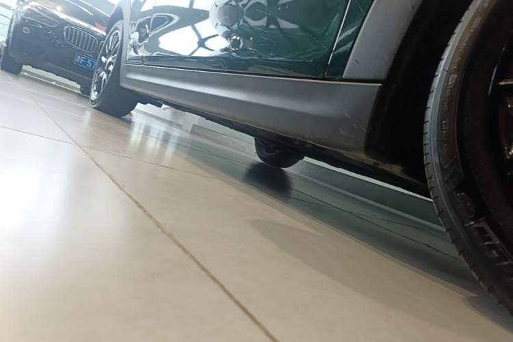 Used MINI 2016 1.5T COOPER Right Side Sill