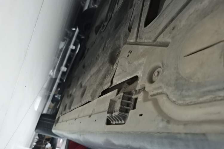 Used MINI 2016 1.2T ONE Pioneer Edition Five-Door Version Right Side Sill