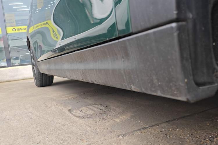 Used MINI 2016 1.2T ONE Pioneer Edition Right Side Sill