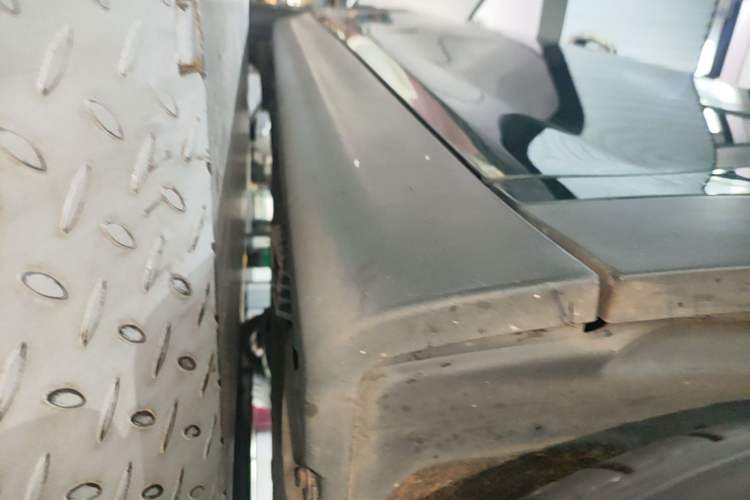Used MINI 2016 1.2T ONE Pioneer Edition Five-Door Version Right Side Sill