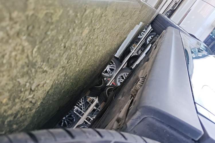 Used MINI 2016 1.5T COOPER SEVEN Five-Door Edition Right Side Sill