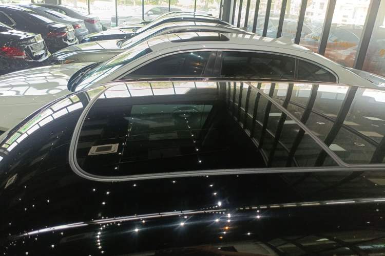 Used MINI 2016 1.5T COOPER Five-Door Edition Roof