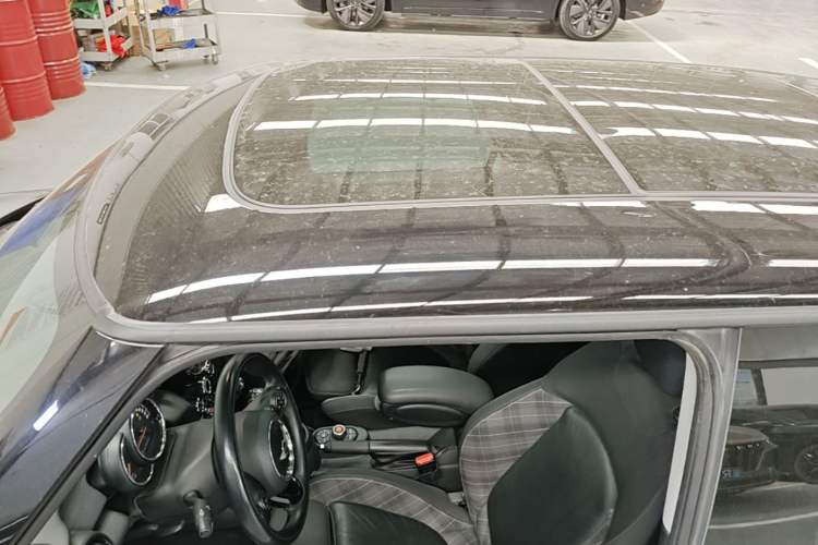 Used MINI 2016 1.5T COOPER Roof